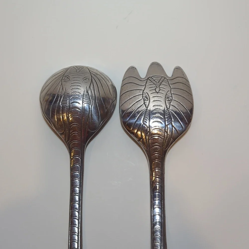 Elephant Salad Serving Set of 2